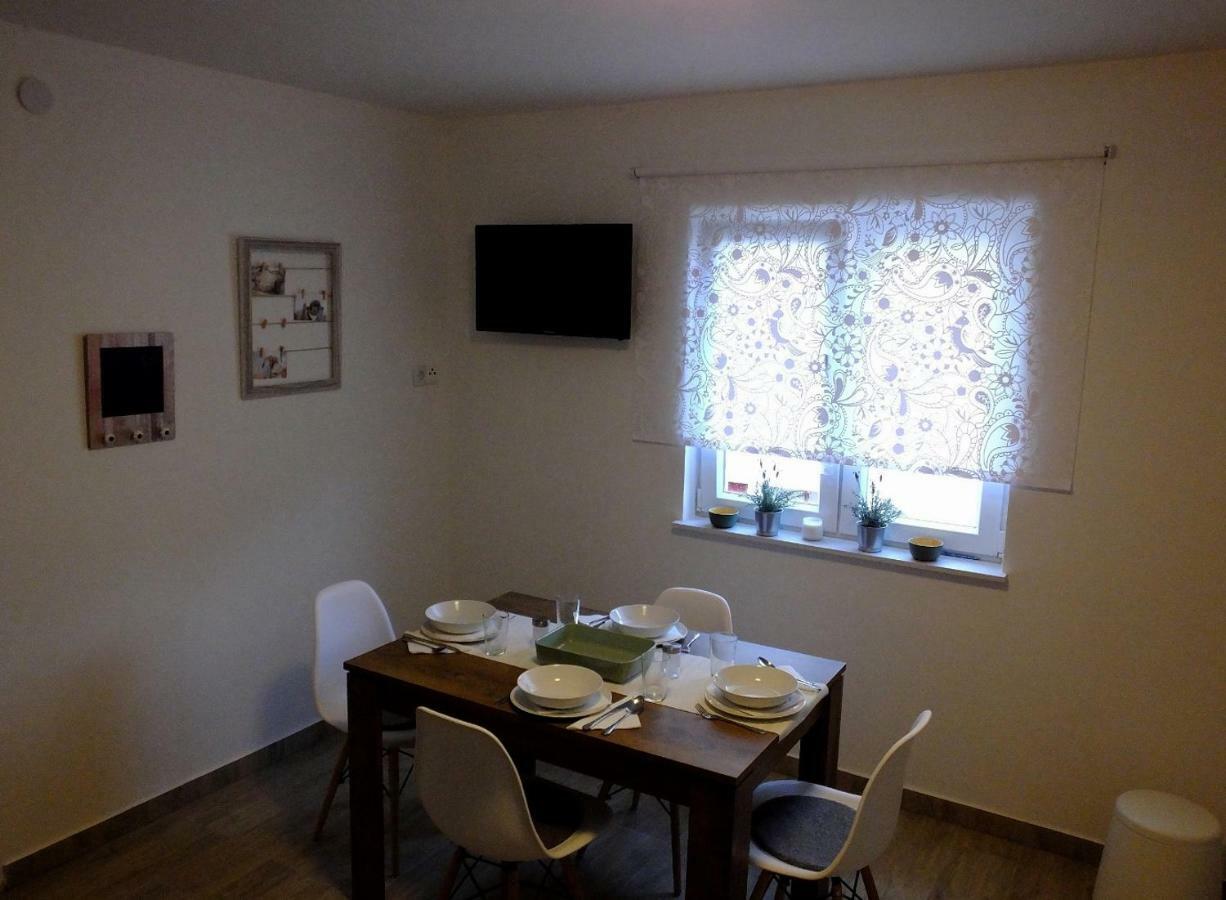 Apartmani Berno Starigrad Paklenica Luaran gambar