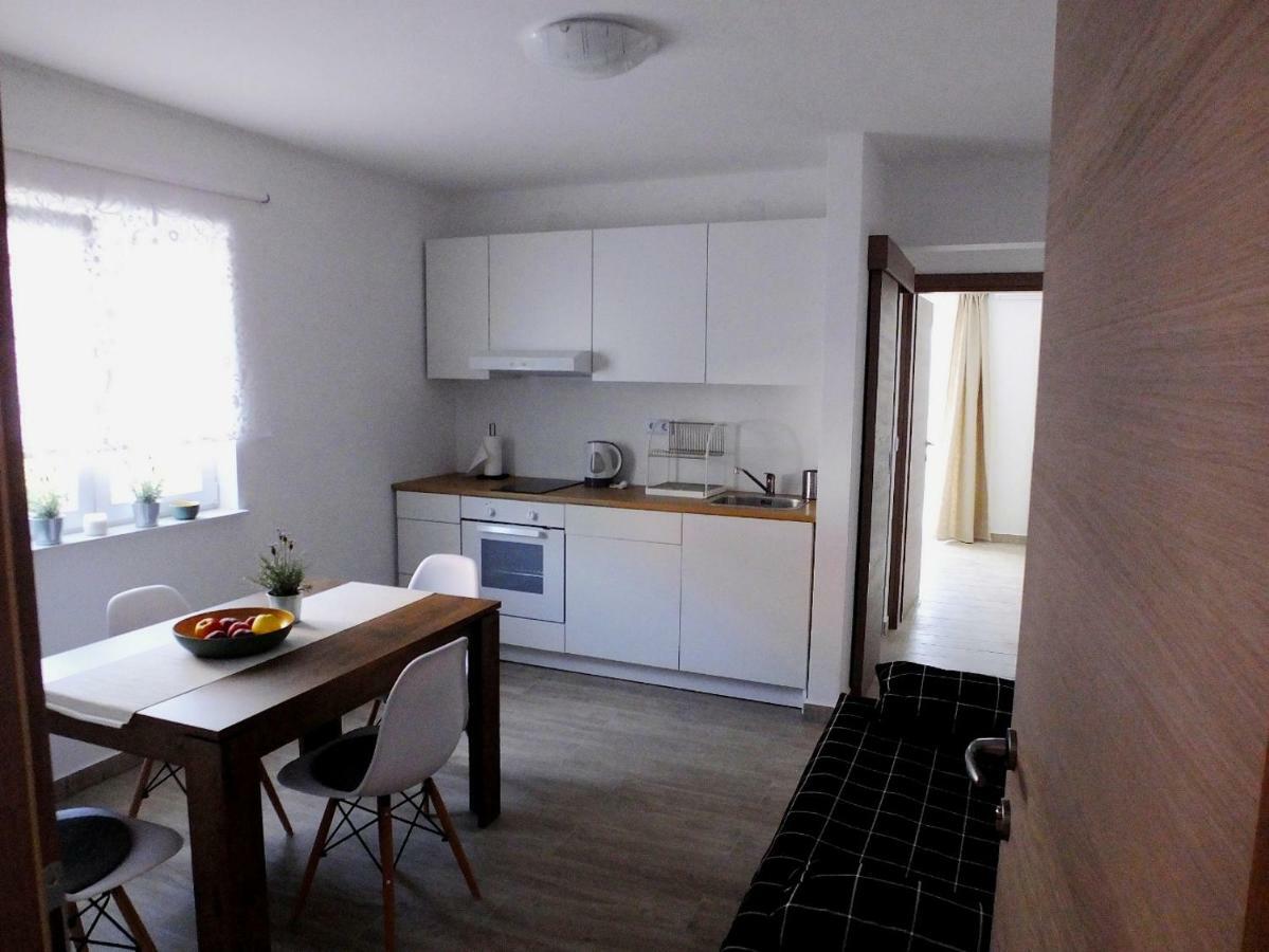 Apartmani Berno Starigrad Paklenica Luaran gambar